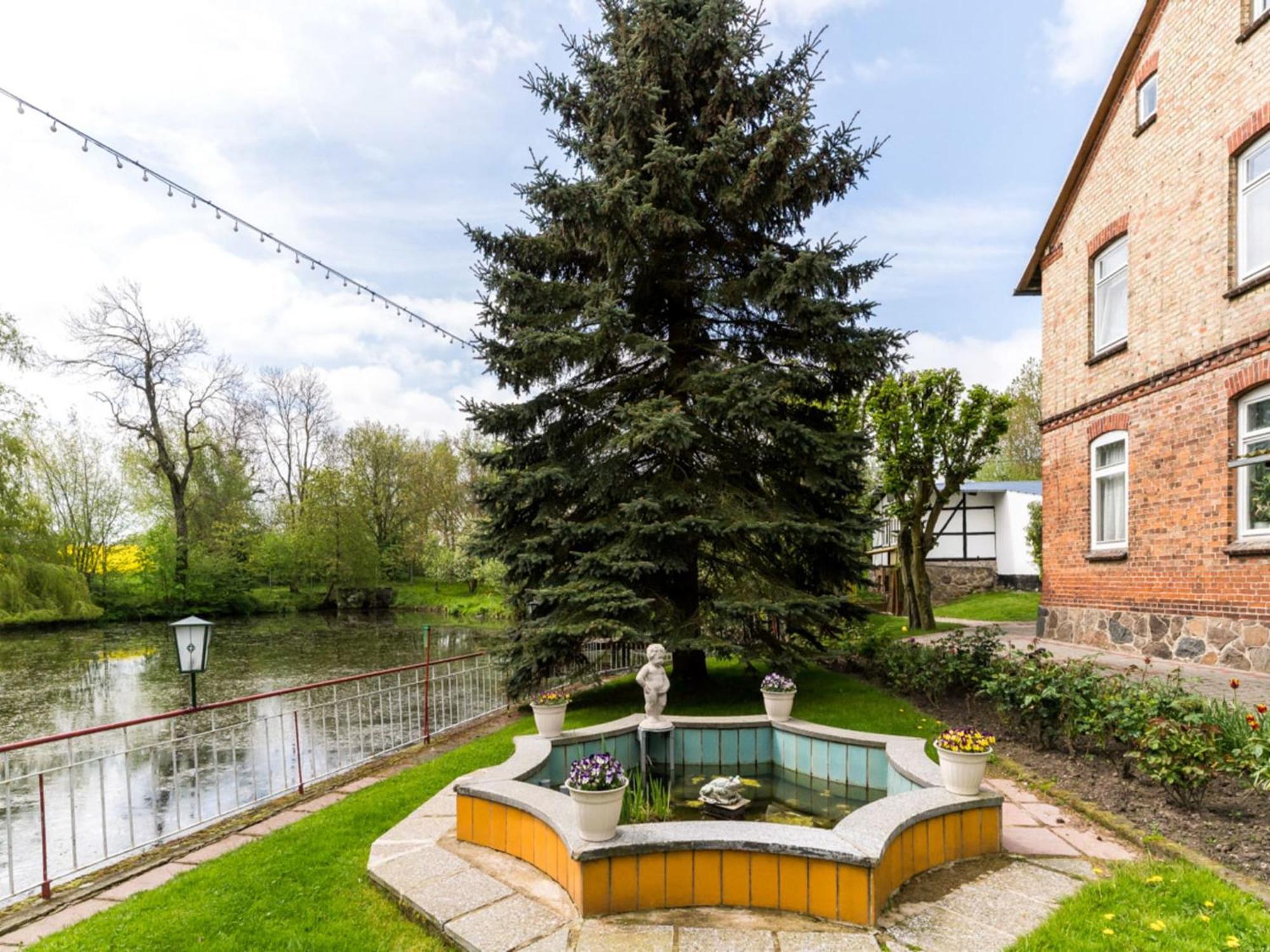 Lake View Apartment In Klein Pravtshagen With Garden Exterior photo