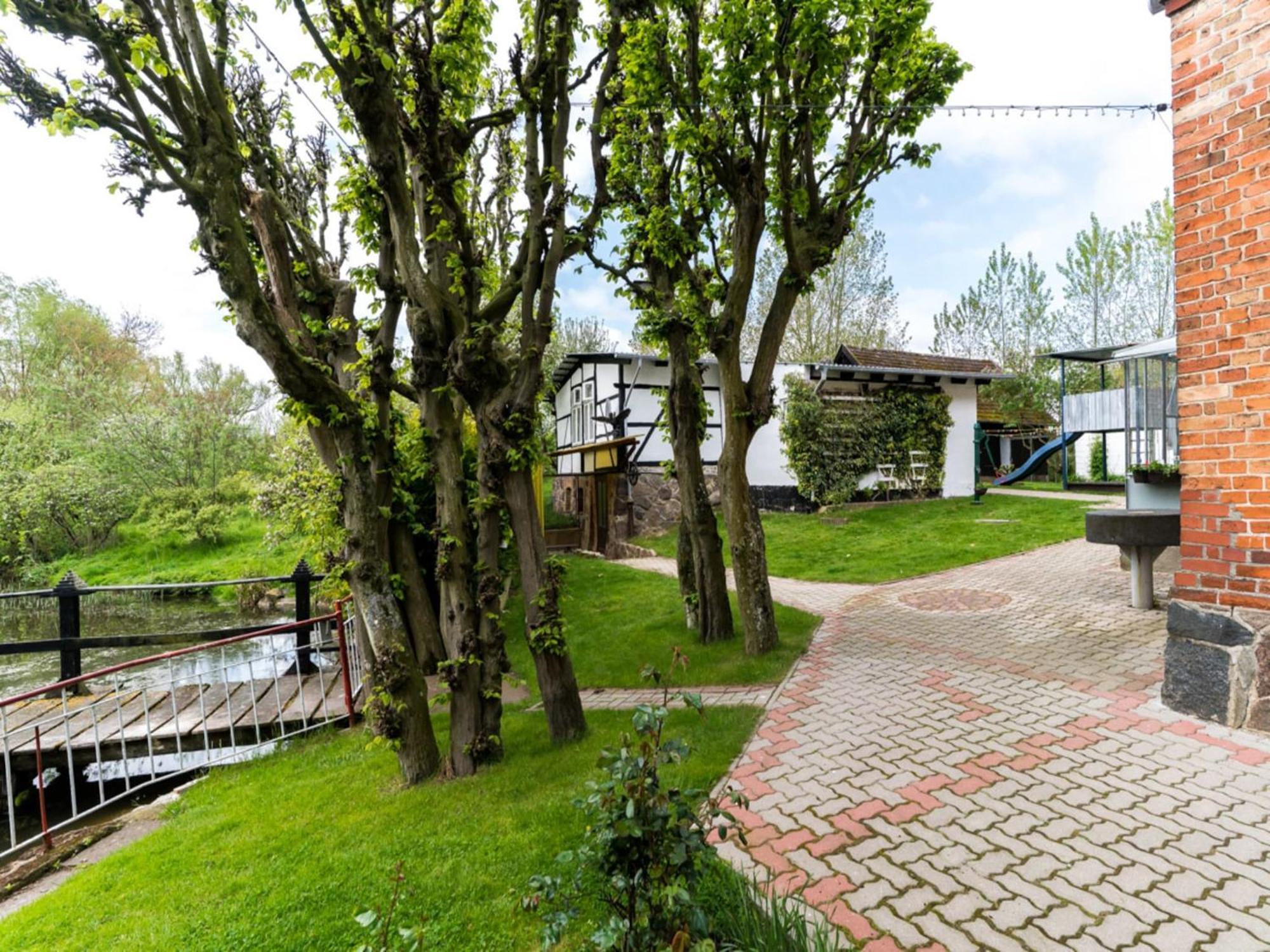 Lake View Apartment In Klein Pravtshagen With Garden Exterior photo